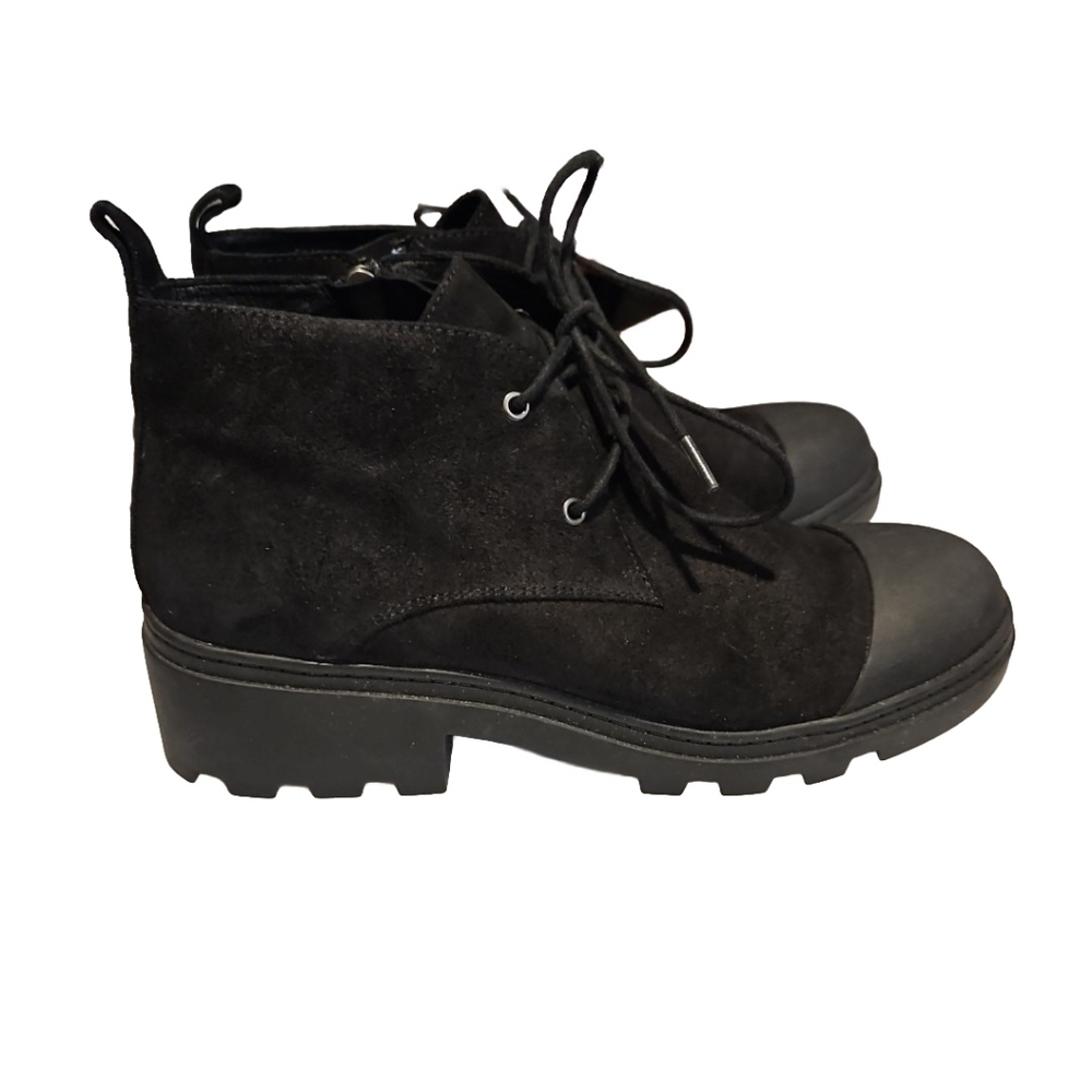 Eileen Fisher Black Suede Lace-Up Ankle Boots